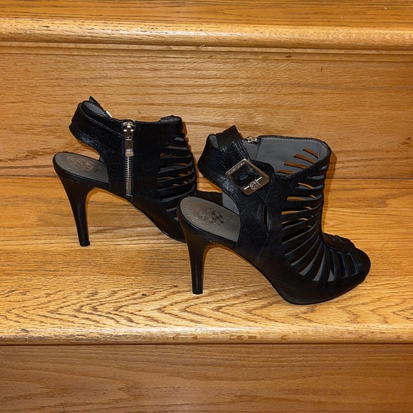 Vince Camuto 7.5 black with chrome hardware heeled open toe zip booties aviator - Picture 6 of 6